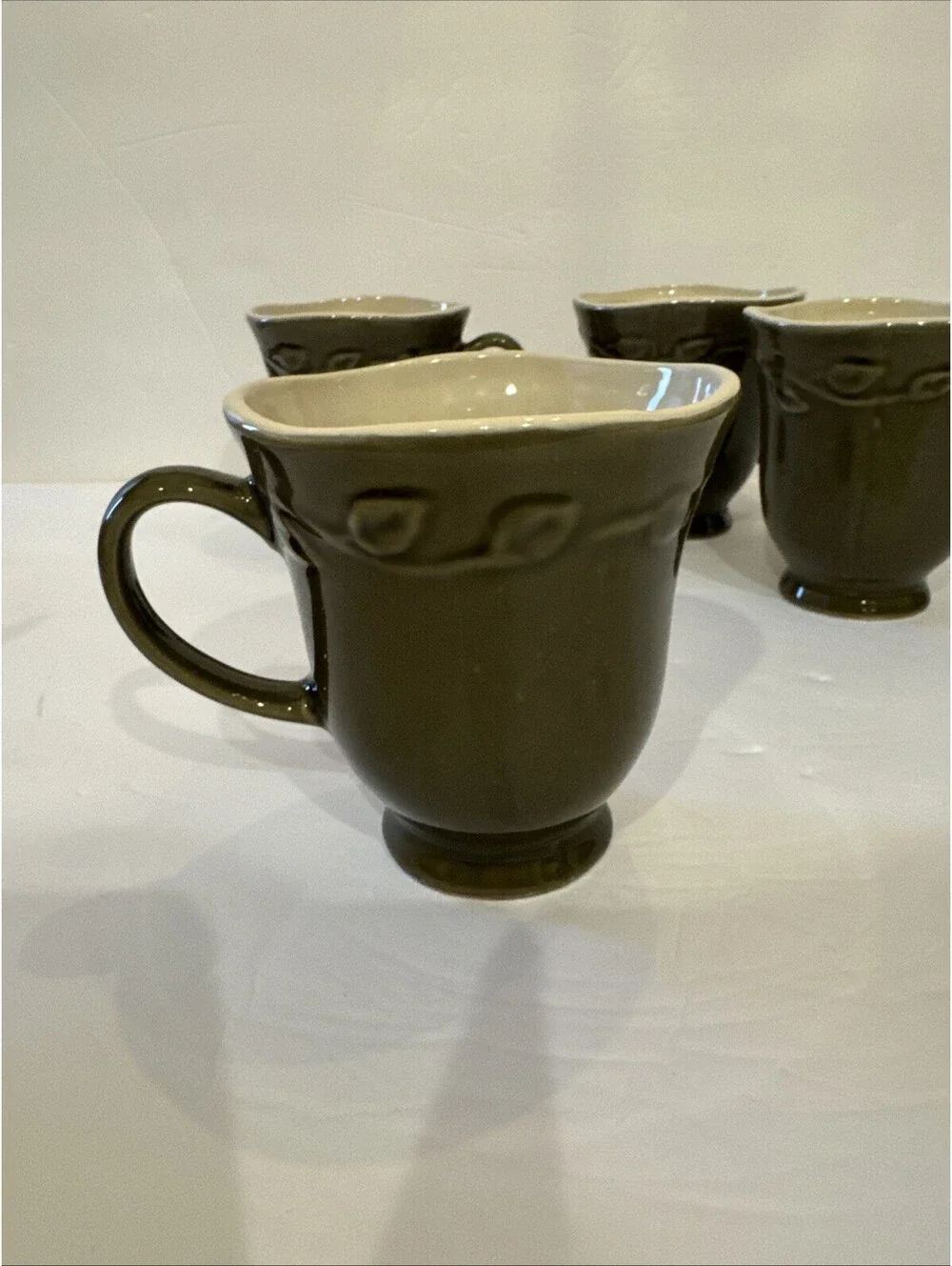 Pier 1 Imports Autumn Leaves (4) Footed Stoneware Mug Avocado 4.25” T By 4” W